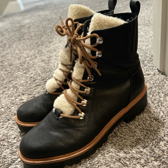 Indigo rd. Womens black boots with shearling detail size 8.5 - Picture 4 of 7